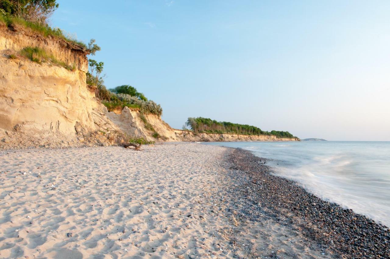 Inselquartett - Fewo Hiddensee Apartment Wiek auf Rugen Bagian luar foto